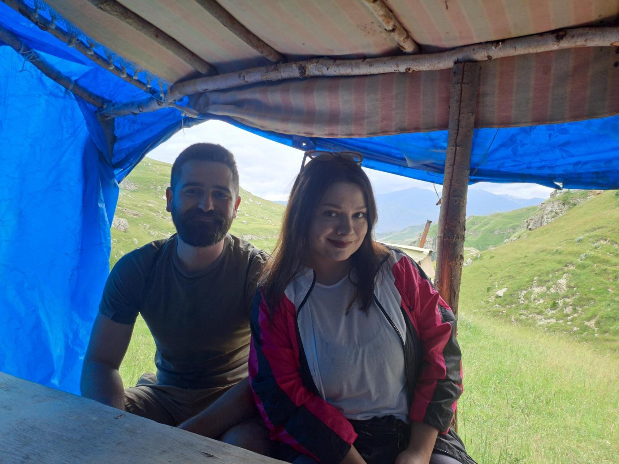 Xinaliq Khinalig Izzet'S Riverside Home Stay מראה חיצוני תמונה